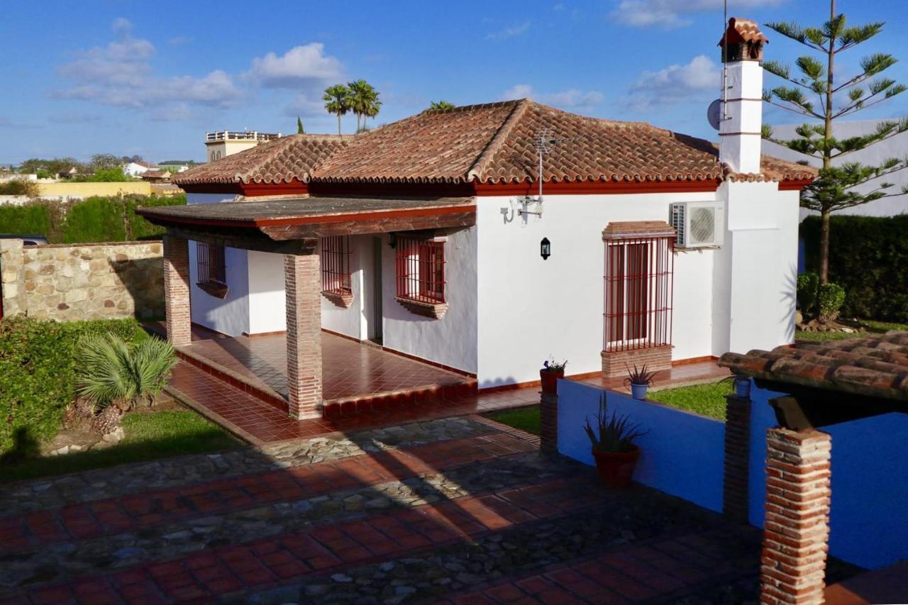 Fuente Del Gallo Nomada Conil De La Frontera Exterior foto